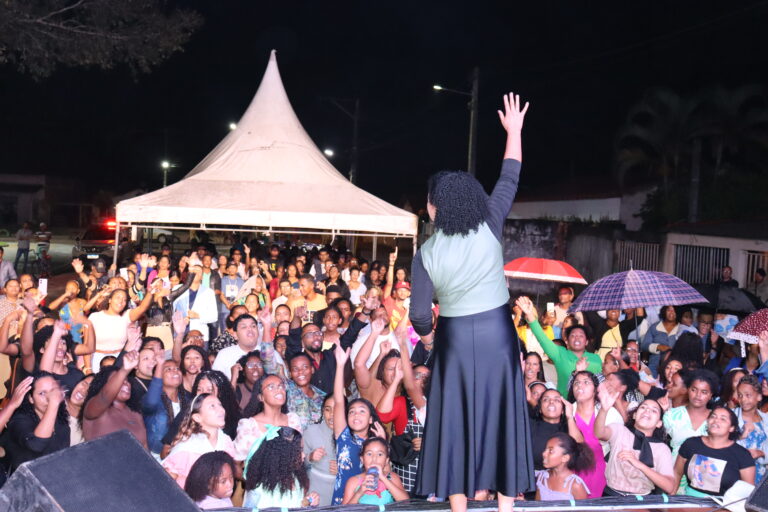 Fé e Louvor marcam o 4º Adorai em Taquari em Alcobaça