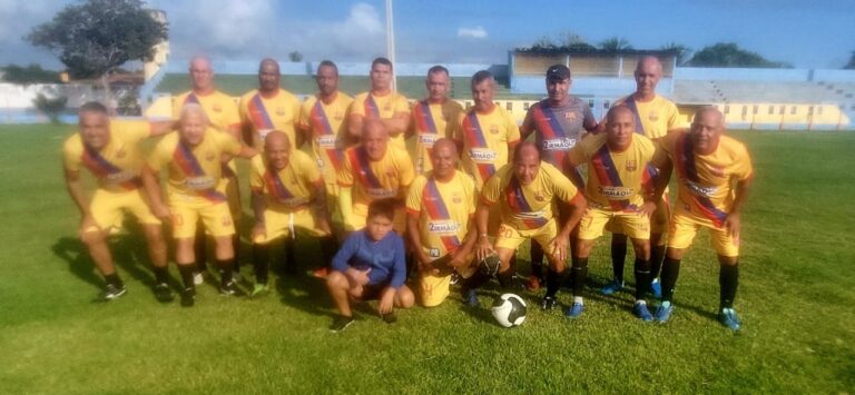 Grupo de Master Cinquentão de Caravelas goleia o Galo Velho A por 4 a 0 em amistoso realizado em Alcobaça