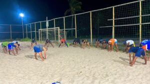 Jogadores da Seleção de Alcobaça iniciam preparação na Arena de Beach Soccer Roniery Barbosa para o Intermunicipal 2025 2 IMG 20250724 WA0121