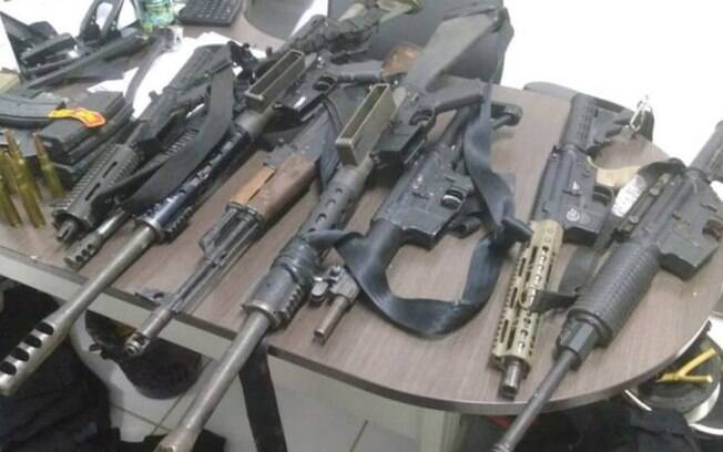 PM do Maranhão intercepta caminhão com fuzis%2C munições e coletes a prova de balas