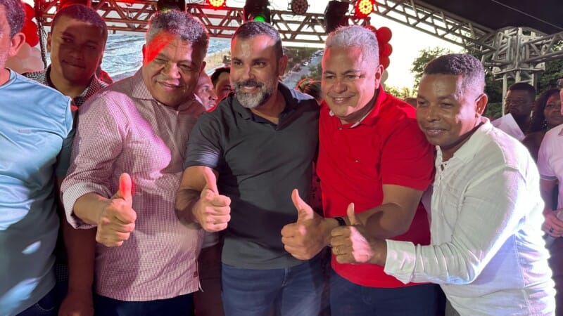 Multidão lota evento da pré-candidatura de Zico à reeleição de prefeito em Alcobaça 20 DJI 20240629 171705 807