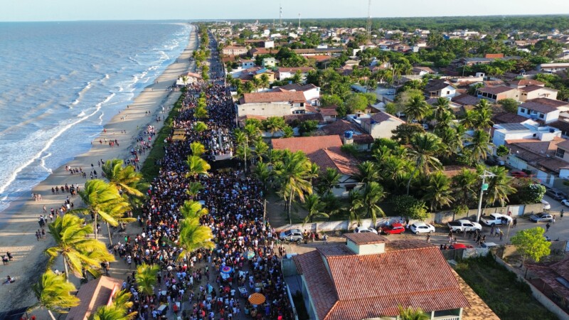 Igor Kannário botou pra virar uma multidão de pessoas pela orla de Alcobaça na Festa de Agosto 2024 19 dji fly 20240825 163130 89 1724614300537 photo optimized