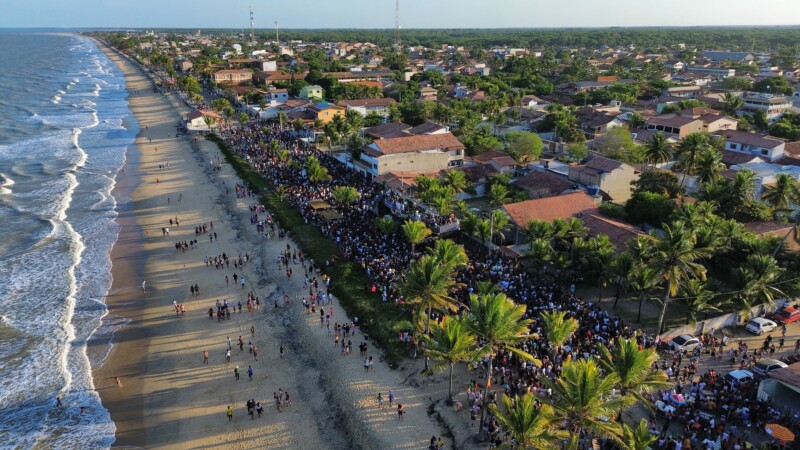 Igor Kannário botou pra virar uma multidão de pessoas pela orla de Alcobaça na Festa de Agosto 2024 22 dji fly 20240825 163150 91 1724614346537 photo optimized