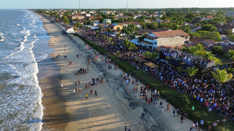Igor Kannário botou pra virar uma multidão de pessoas pela orla de Alcobaça na Festa de Agosto 2024 24 dji fly 20240825 163224 95 1724614367994 photo optimized