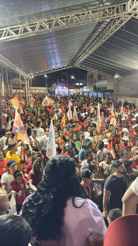 Zico de Baiato realiza caminhada histórica em Alcobaça com presença do governador da Bahia declarando apoio à sua reeleição 9 IMG 2877