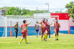 Alcobaça goleia Uberlândia no 25° desafio Bahia-Minas de futebol 15 Confronto entre Alcobaca e Uberlandia 38