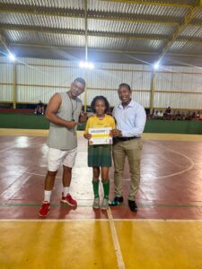 Caravelas premia os melhores do ano no esporte em 2024 4 Melhores atletas de 2024 em Caravelas 38