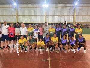 Caravelas premia os melhores do ano no esporte em 2024 3 Melhores atletas de 2024 em Caravelas 39