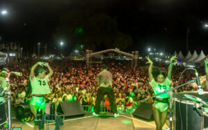 Tony Salles atrai milhares de pessoas na quarta noite do Réveillon 2025 de Alcobaça 6 Tony Salles atrai milhares de pessoas na quarta noite do Reveillon 2025 de Alcobaca 11