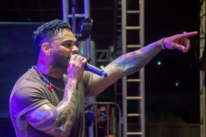 Tony Salles atrai milhares de pessoas na quarta noite do Réveillon 2025 de Alcobaça 3 Tony Salles atrai milhares de pessoas na quarta noite do Reveillon 2025 de Alcobaca 14