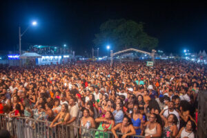 Tony Salles atrai milhares de pessoas na quarta noite do Réveillon 2025 de Alcobaça 2 Tony Salles atrai milhares de pessoas na quarta noite do Reveillon 2025 de Alcobaca 15