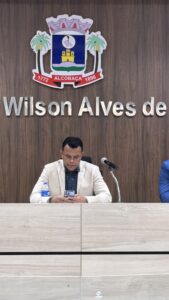 Zico de Baiato encaminha projeto e vereadores aprovam fim da taxa de iluminação pública na zona rural de Alcobaça 2 IMG 7901