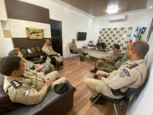 Polícia militar monta gabinete de gestão de crise e intenfica policiamento em áreas de conflito de terra no extremo sul 3 CPR ES mediando esforcos para conter a escalada dos conflitos entre produtores rurais e povos originarios em cidades do extremo sul da Bahia 4