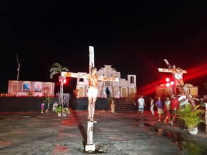 Fé e emoção marcam encenação da Paixão de Cristo em Alcobaça 8 3220f599 8b1d 4ba9 998d b3bb7b97104a
